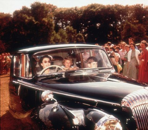 Queen Elizabeth, printsess Anne, Prince Charles sõidu